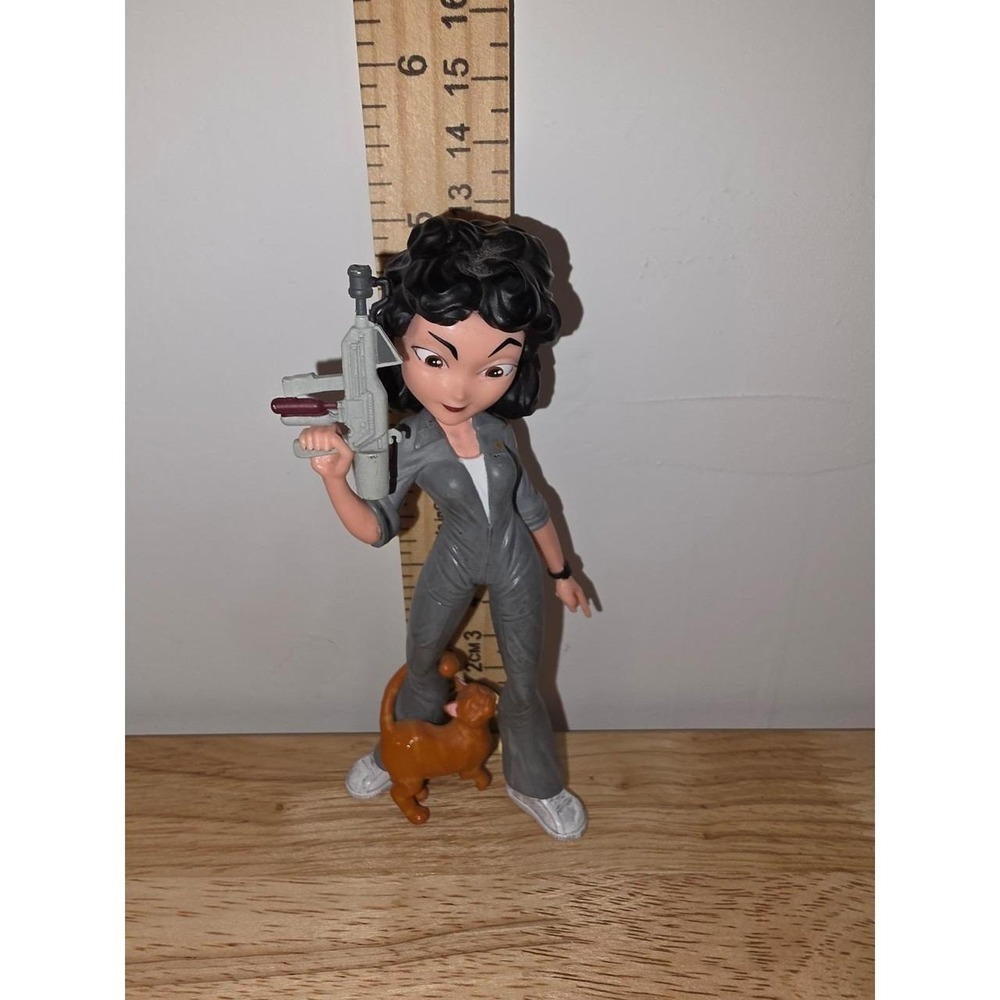 Loot Crate DX Exclusive Ellen Ripley stylized figure from the movie Alien